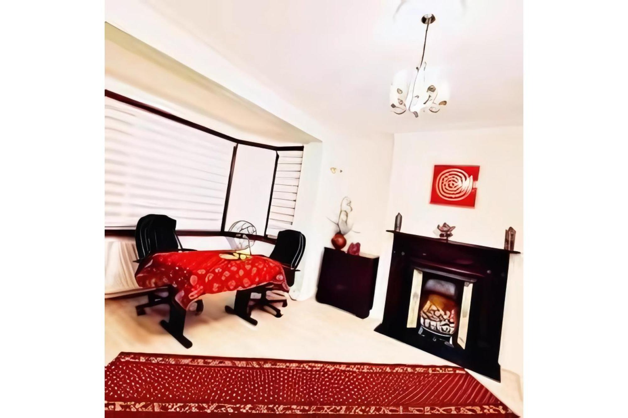 Beautiful Double En-Suite Room, Separate Entrance, Ilford, Central Line Gants Hill, Free Parking מראה חיצוני תמונה